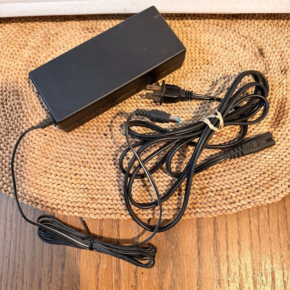 Delta EADP-65GB A EPS-4 AC Adapter 15V 4.3A 65W Power Supply Cord Untested